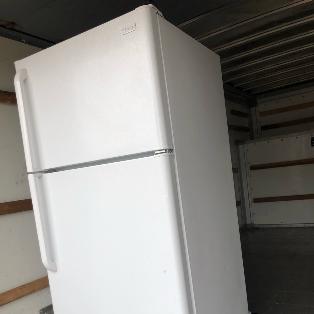 Refrigerator - Picture 2 of 5